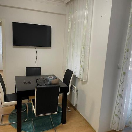 Simikic Z Apartamento Bijeljina Exterior foto