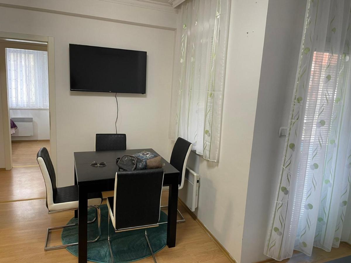 Simikic Z Apartamento Bijeljina Exterior foto