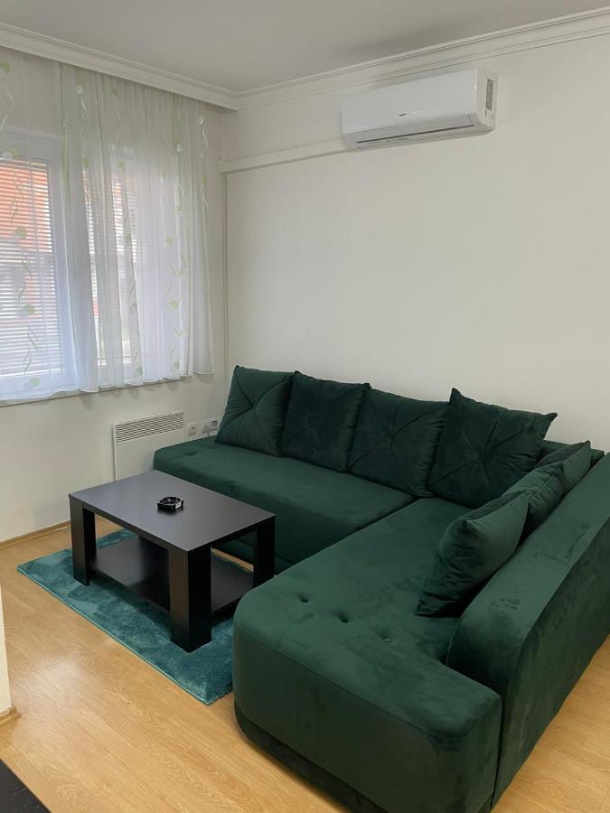 Simikic Z Apartamento Bijeljina Exterior foto