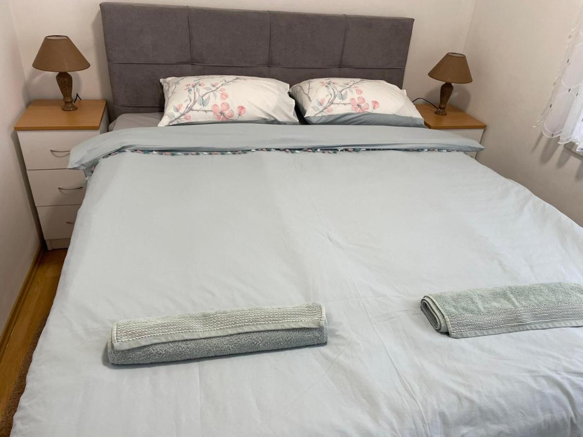 Simikic Z Apartamento Bijeljina Exterior foto
