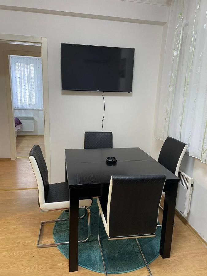 Simikic Z Apartamento Bijeljina Exterior foto